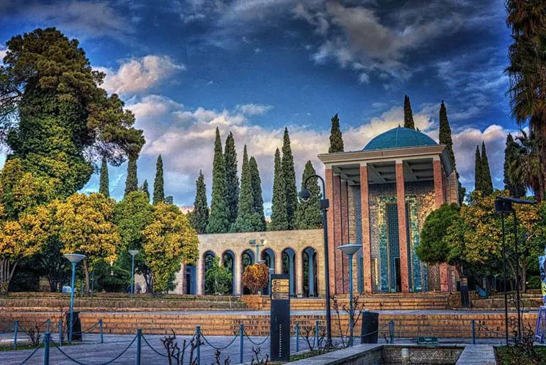 تور سالمندان شیراز